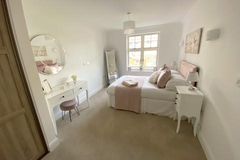 1 bedroom apartment for sale - 2-4 Sandbanks Road, Poole Park, Poole, BH14