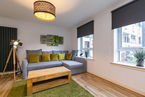 9/7 Viewcraig Street, Edinburgh, EH8 9UG