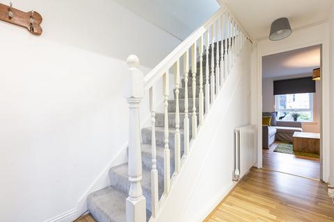 9/7 Viewcraig Street, Edinburgh, EH8 9UG