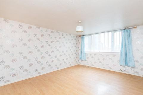 11/2 Calder Gardens, Edinburgh, EH11 4JB