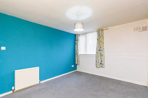 11/2 Calder Gardens, Edinburgh, EH11 4JB