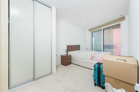 2 bedroom apartment to rent - Waterhouse Apartments, Saffron Central Square, Croydon, CR0