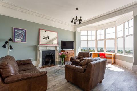 2 bedroom apartment for sale - Grosvenor Crescent, St. Leonards-on-Sea