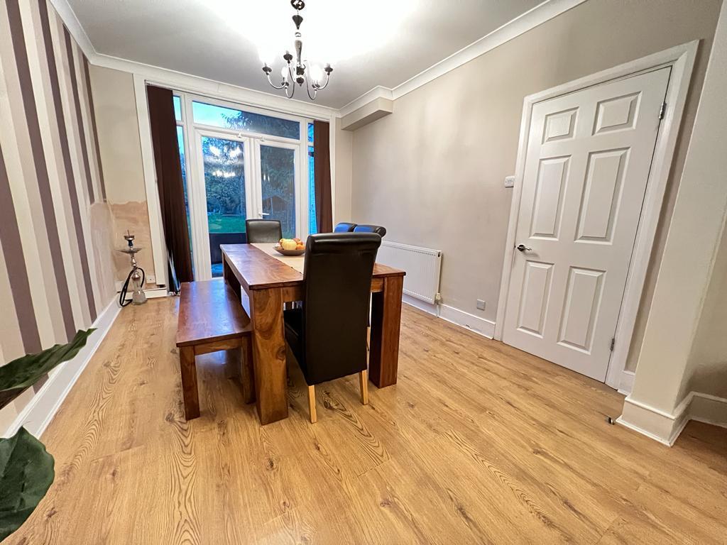South Park Drive, Ilford 3 bed terraced house for sale £500,000