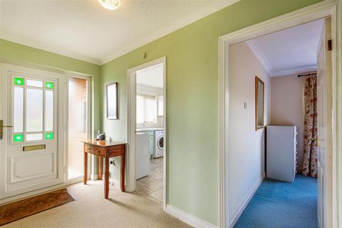 2 bedroom detached bungalow for sale - 15 West End Falls, Nafferton, Driffield YO25 4QA