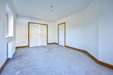 2 bedroom end of terrace house for sale - 26 Ellerington Close, Ingleton