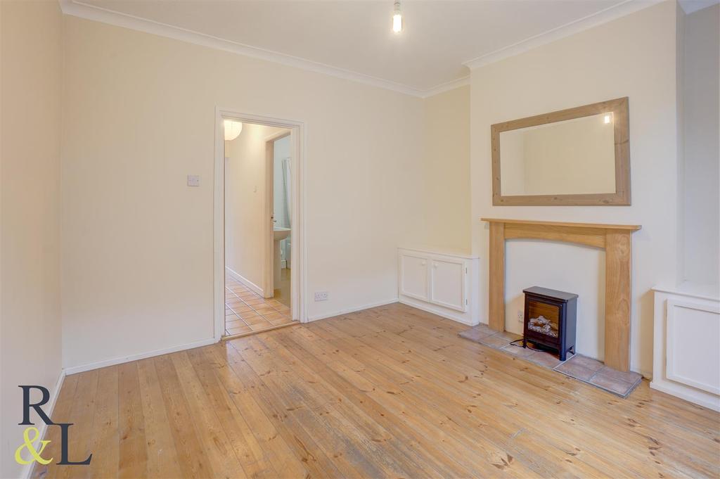 Edwinstowe Avenue West Bridgford Nottingham 2 bed terraced house £825