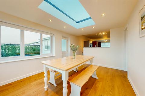 3 bedroom detached bungalow for sale - Lon Twrcelyn, Benllech
