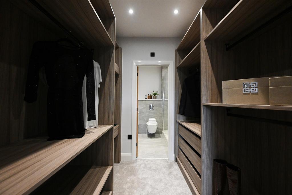 Abbotts Court  Walk in wardrobe and ensuite to bed