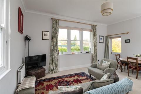 Flat 8, Oakleigh Bridge Road, Leigh Woods, Bristol, BS8 3PB
