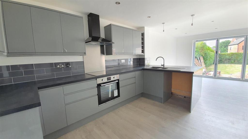 Havenbaulk Lane, Littleover 4 bed detached house £1,100 pcm (£254 pw)
