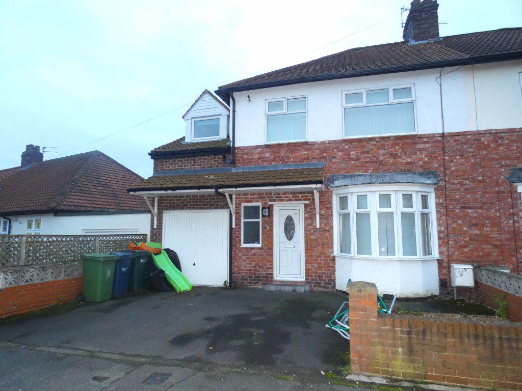 Otterburn Gardens, Low Fell, Gateshead 4 bed semidetached house £925
