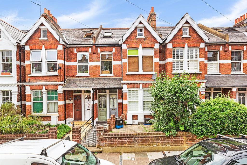 Ashleigh Road, Mortlake, SW14 3 bed flat - £2,500 pcm (£577 pw)