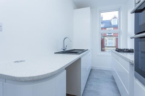 2 bedroom flat for sale - Hatfeild Road, Margate