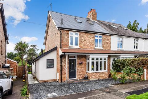 4 bedroom semi-detached house for sale - Tregarth Road, Chichester
