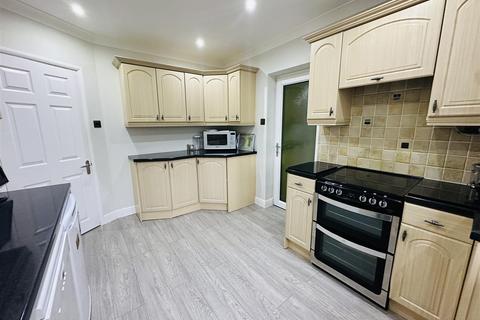 43 West View Road, Sutton Coldfield, B75 6AZ
