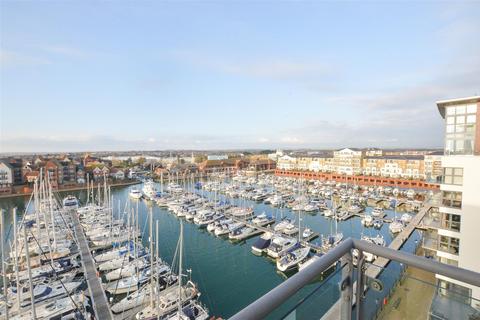 2 bedroom flat for sale - Midway Quay, Eastbourne