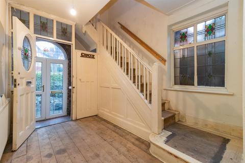 30 Stratton Road, Manchester, M16 0BB