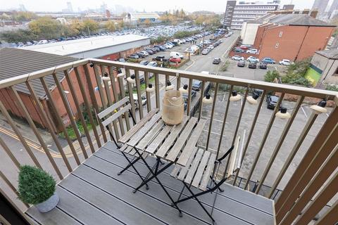 1 bedroom apartment to rent - Local Crescent, 4 Hulme Street