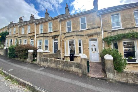 4 bedroom house to rent - Lyme Gardens