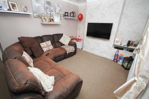 30 Leafield Drive, Bradford, BD2 3RX