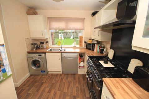 30 Leafield Drive, Bradford, BD2 3RX
