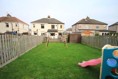 30 Leafield Drive, Bradford, BD2 3RX
