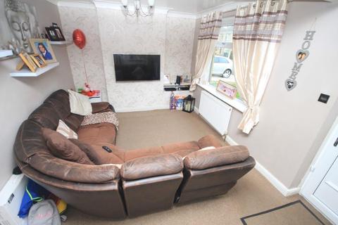 30 Leafield Drive, Bradford, BD2 3RX