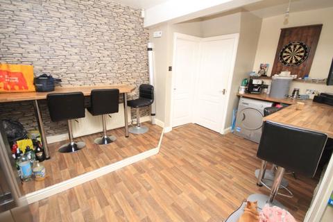 30 Leafield Drive, Bradford, BD2 3RX