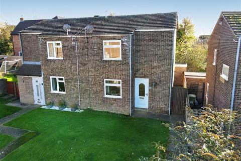 2 bedroom semi-detached house for sale - Williams Close, Hanslope, Milton Keynes