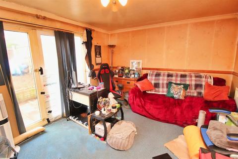 4 Katrine Place, Bletchley, Milton Keynes, MK2 3DW