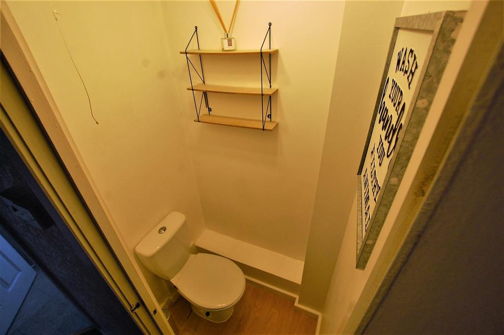 Separate Wc