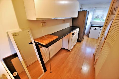 37 Bradshaws, Hatfield, AL10 9QS