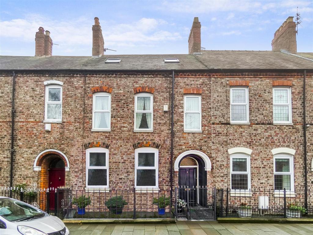 South Preston Terrace, North Shields 3 bed terraced house for sale £