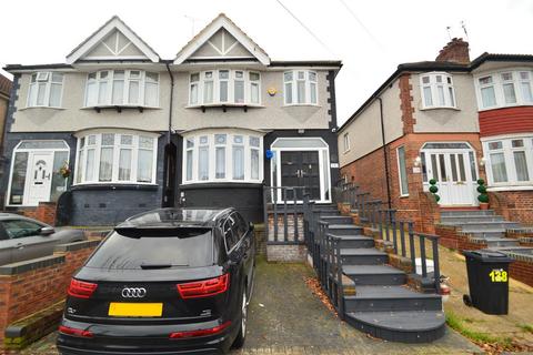 Herent Drive, Clayhall, IG5 0HH