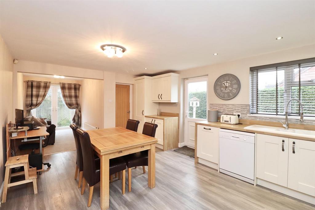 Southfield Road, Pocklington, York 4 bed detached bungalow £425,000