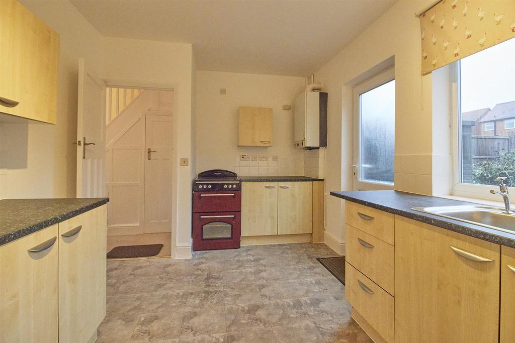 Burleigh Road, Hinckley 3 bed house £850 pcm (£196 pw)