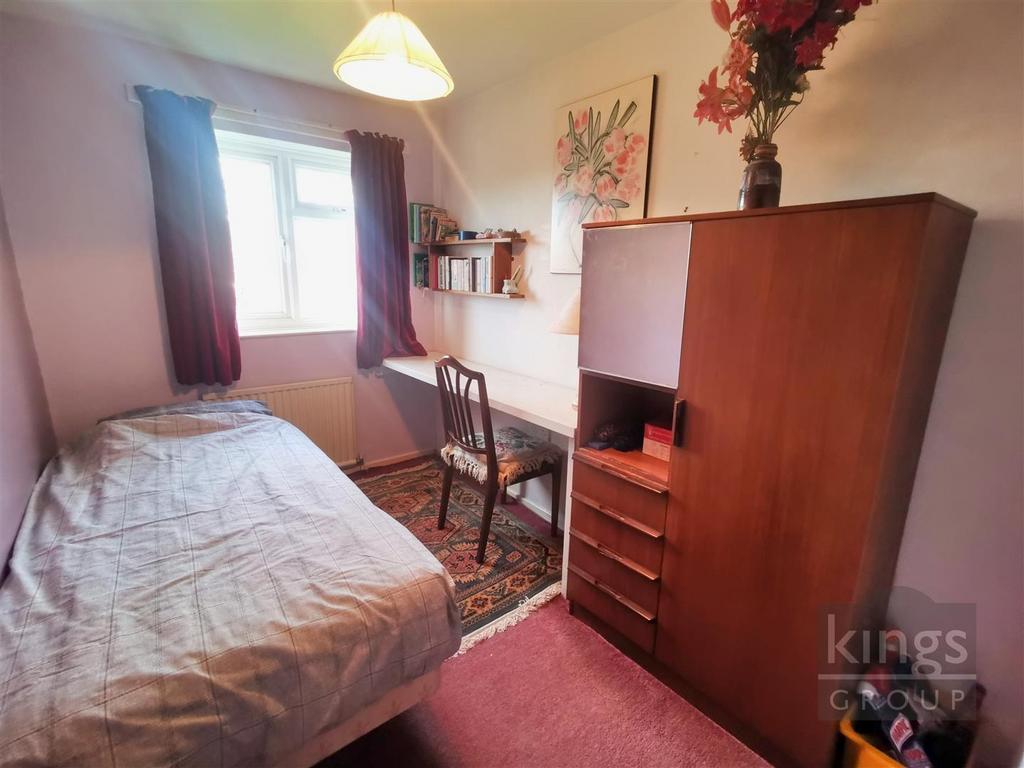 Bedroom 4.jpg