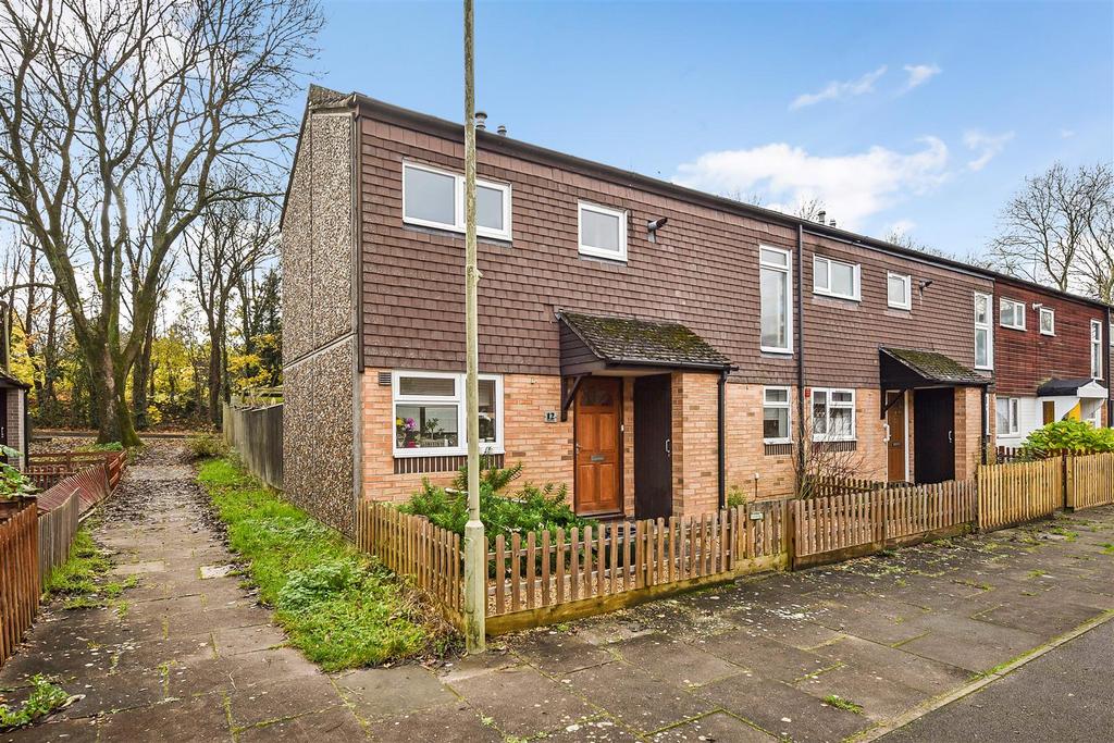 Pilgrims Way, Andover 2 bed house £220,000