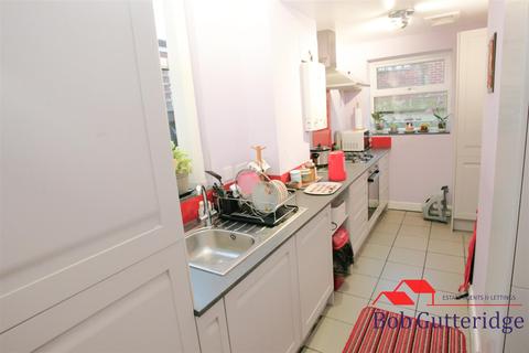 2 bedroom terraced house for sale - Booth Street, Chesterton, Newcastle