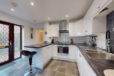 3 bedroom semi-detached house for sale - Monkton Road, Minster, Ramsgate