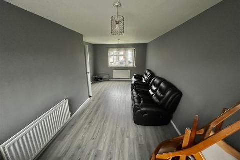 3 Broad Street, Oldbury, B69 4SE