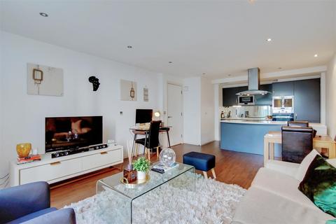 1 bedroom apartment for sale - The Oxygen, Royal Victoria Dock, E16