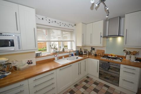 12 Bradgate Croft, Chesterfield, S41 0XZ