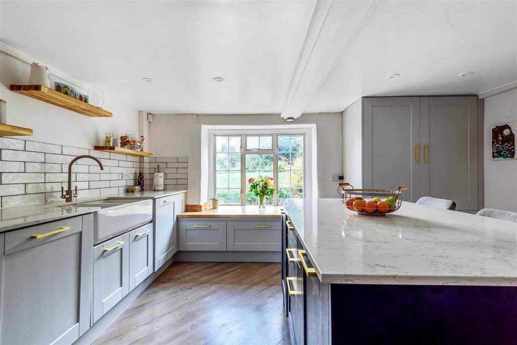 Wiggaton, Ottery St. Mary 5 bed detached house for sale £775,000