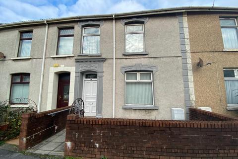 4 bedroom property for sale - Trinity Road, Llanelli