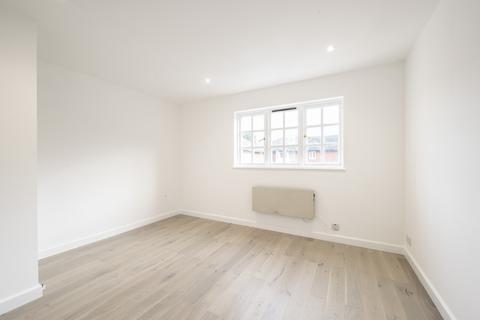 1 bedroom flat to rent - Selhurst Close, SW19