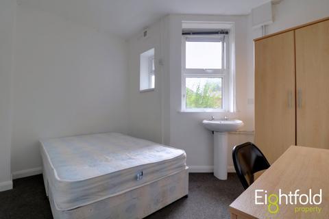 7 bedroom end of terrace house to rent, The Highway, Brighton