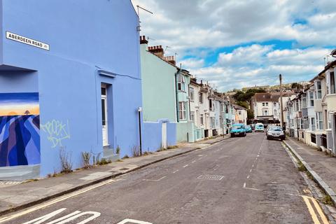 6 bedroom terraced house to rent - Aberdeen Road, Brighton