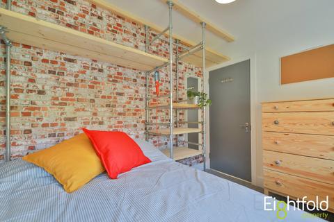 6 bedroom semi-detached house to rent, Wigmore Close, Brighton